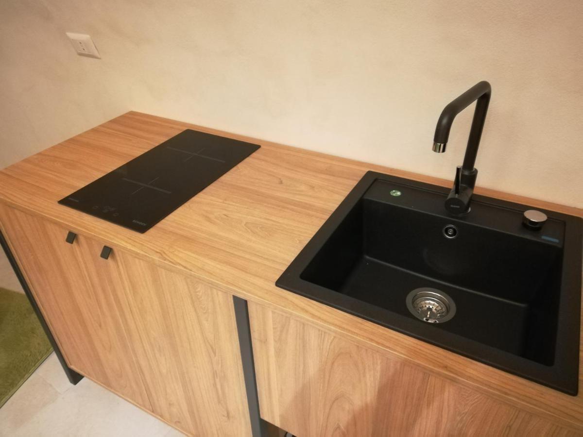 Locus Pendinelli Trani Bed & Breakfast Exterior foto