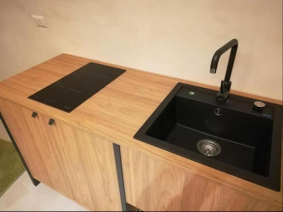 Locus Pendinelli Trani Bed & Breakfast Exterior foto